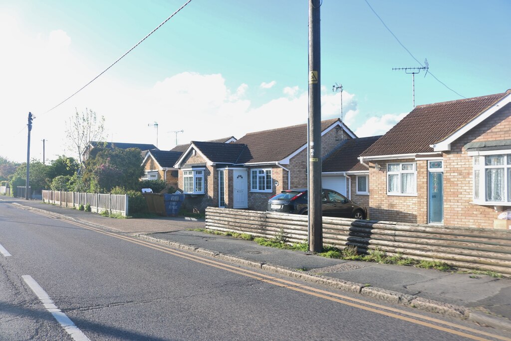 High Street, Canvey Island © David Howard cc-by-sa/2.0 :: Geograph ...