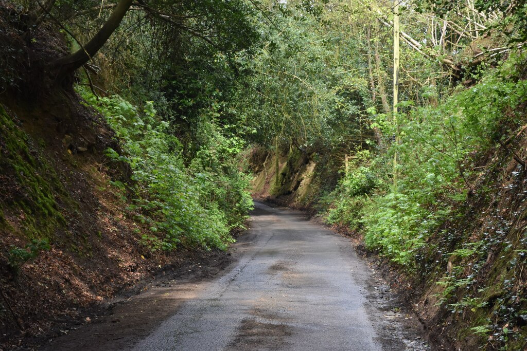 Water Lane © David Martin cc-by-sa/2.0 :: Geograph Britain and Ireland