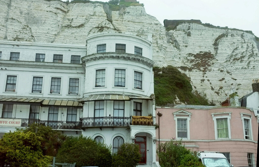 East Cliff Terrace, Dover © Derek Harper cc-by-sa/2.0 :: Geograph ...