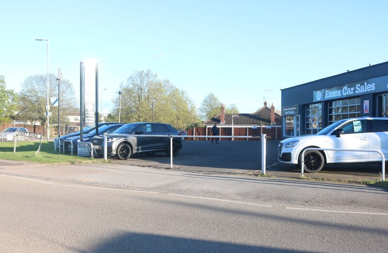 Essex Car Sales on Hart Road,... © David Howard cc-by-sa/2.0 ...