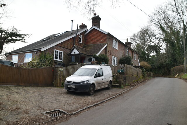 Cottages, Bell Lane © N Chadwick :: Geograph Britain and Ireland