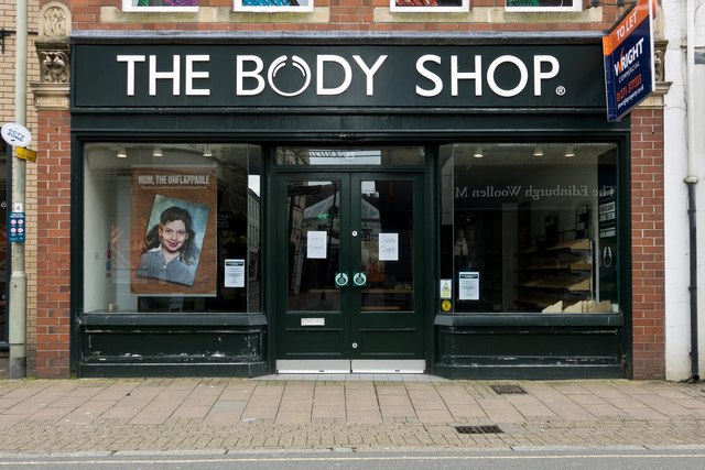 The Body Shop (closed), 45 Barnstaple... © Roger A Smith cc-by-sa/2.0 ...