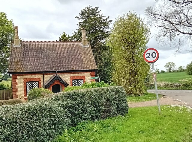 Warren Lodge, Old Warden © Bikeboy :: Geograph Britain and Ireland