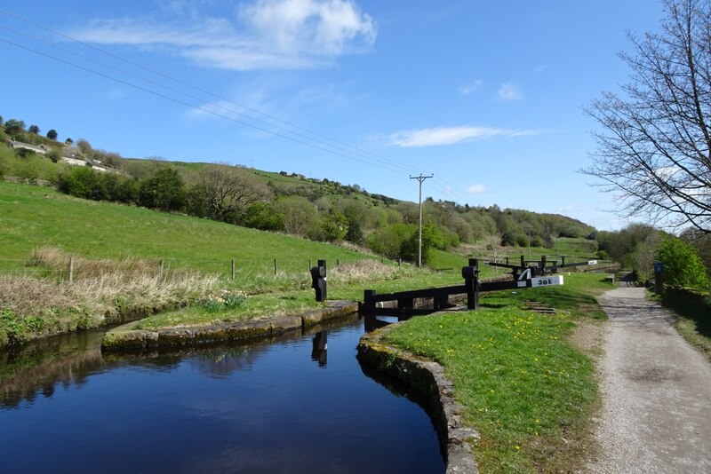 Lock 30E © DS Pugh cc-by-sa/2.0 :: Geograph Britain and Ireland