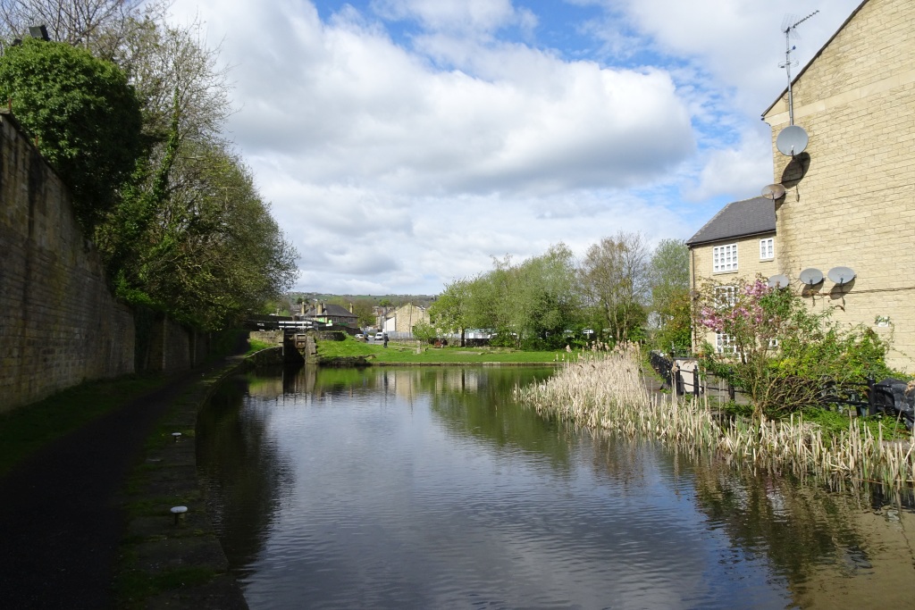 Towards lock 9E © DS Pugh :: Geograph Britain and Ireland