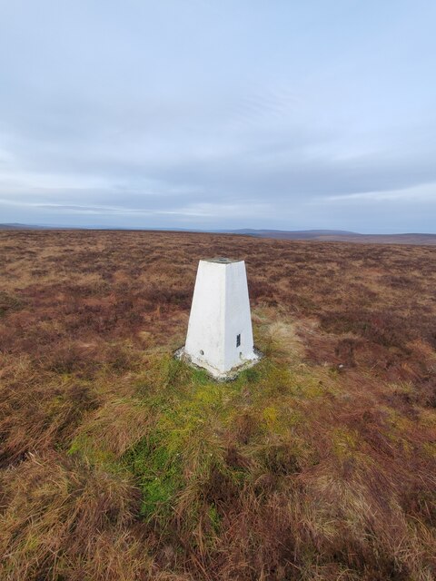 White Crag Trig Point © Sarah Dalrymple cc-by-sa/2.0 :: Geograph ...