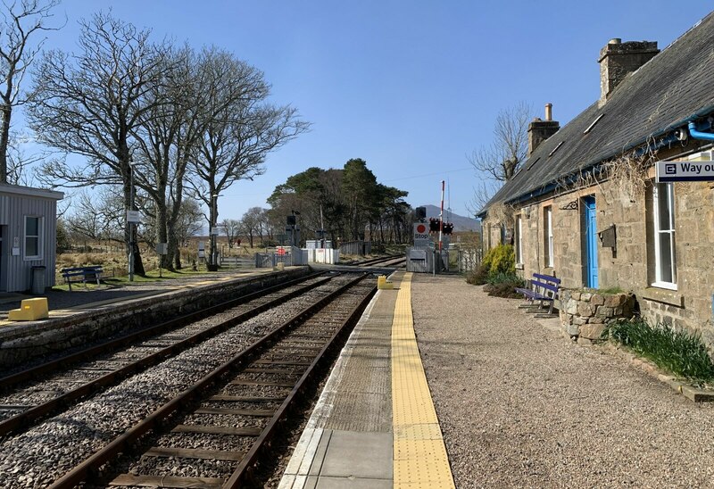 Forsinard Railway Station © Alan Reid cc-by-sa/2.0 :: Geograph Britain ...