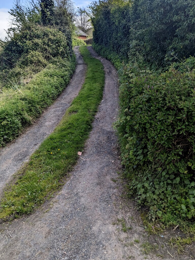 Up a side road in Glasbury, Powys © Jaggery cc-by-sa/2.0 :: Geograph ...