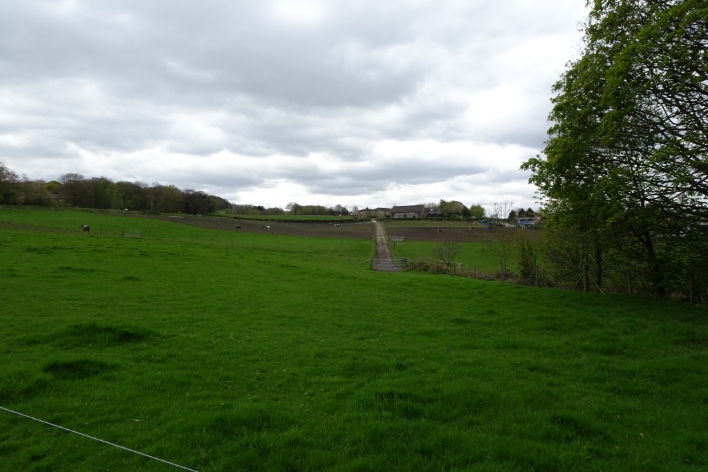 Towards Calder Farm © DS Pugh cc-by-sa/2.0 :: Geograph Britain and Ireland