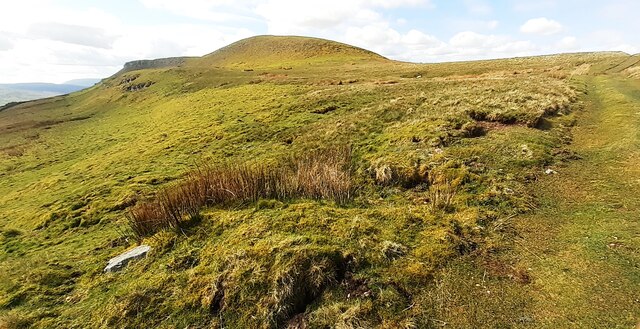 View towards Smuker Hill from moorland... © Luke Shaw cc-by-sa/2.0 ...