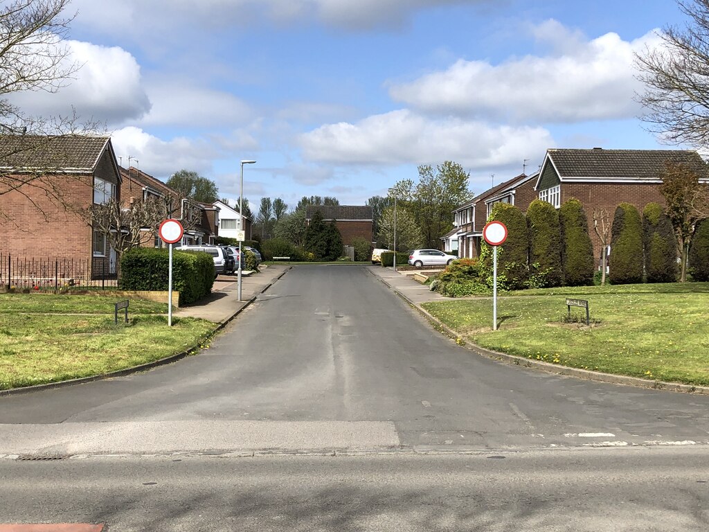 Lascelles Avenue, Newton Aycliffe © David Robinson :: Geograph Britain ...