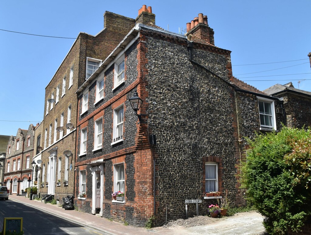 25, King St © N Chadwick :: Geograph Britain and Ireland