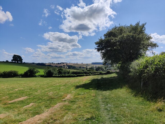 Shropshire Way towards the Vineyards © Mat Fascione cc-by-sa/2.0 ...