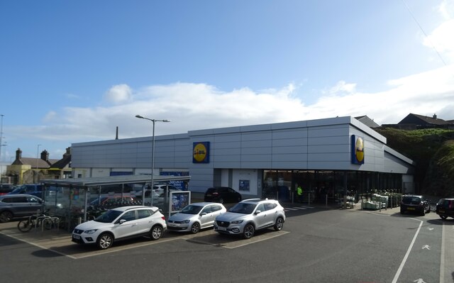 Lidl supermarket, Holyhead © JThomas :: Geograph Britain and Ireland