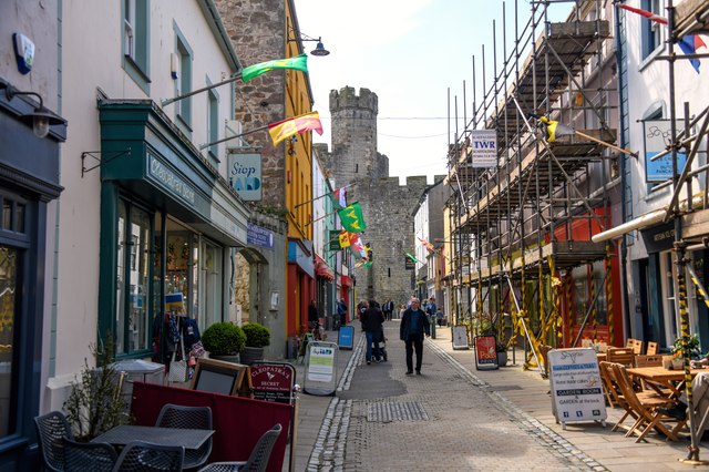 Caernarfon : Palace Street © Lewis Clarke :: Geograph Britain and Ireland