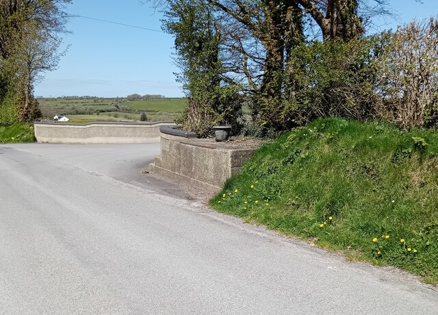 Churn Stand © Adrian Dust :: Geograph Britain and Ireland