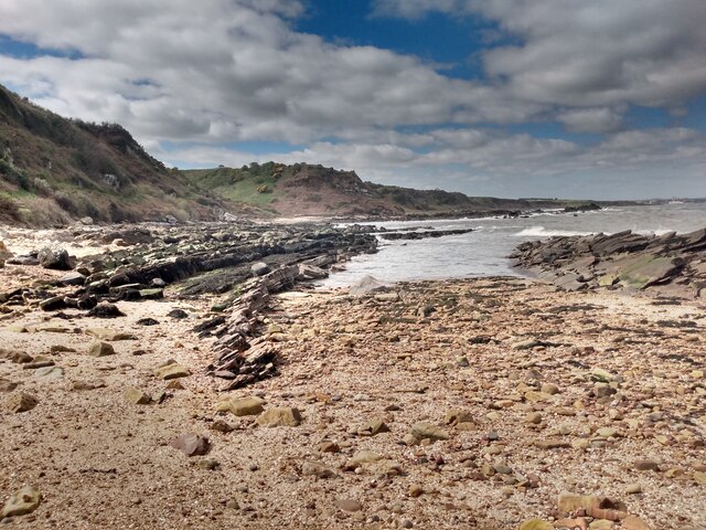 Pebble beach at Buddo Ness © Aleks Scholz :: Geograph Britain and Ireland