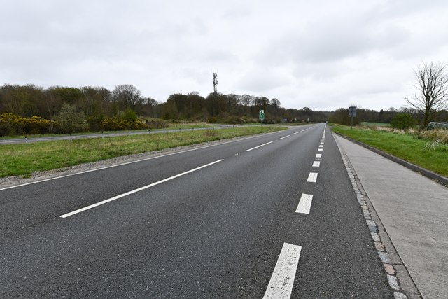 Fonthill Bishop: The A303 eastwards from... © Michael Garlick cc-by-sa ...