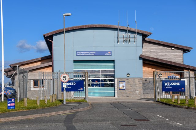 Pwllheli : RNLI Pwllheli Lifeboat... © Lewis Clarke :: Geograph Britain ...