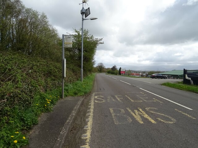 Bus stop on Ffordd Caergybi (Holyhead Road)
