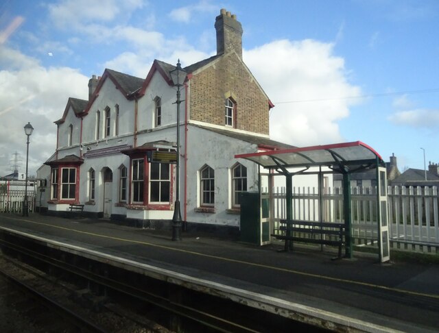 Station House, Llanfair­pwllgwyngyll­gogery­chwyrn­drobwll­llan­tysilio­gogo­goch Railway Station