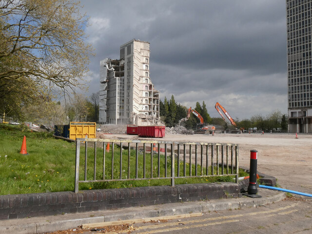 Demolition of the former tax office in Llanishen
