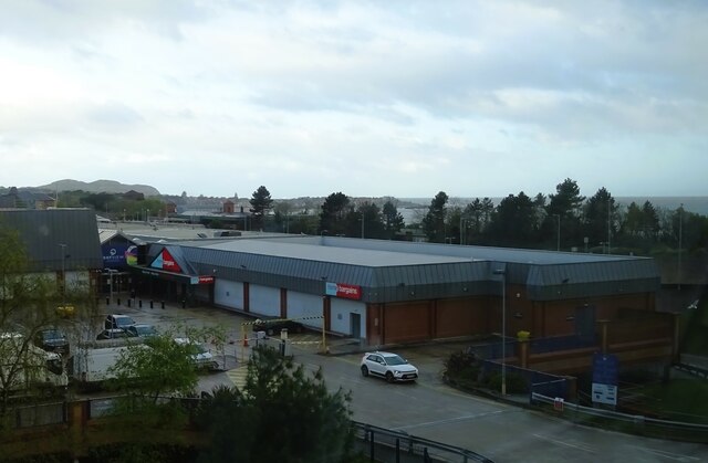 Bay View Shopping Centre, Colwyn Bay © JThomas cc-by-sa/2.0 :: Geograph ...