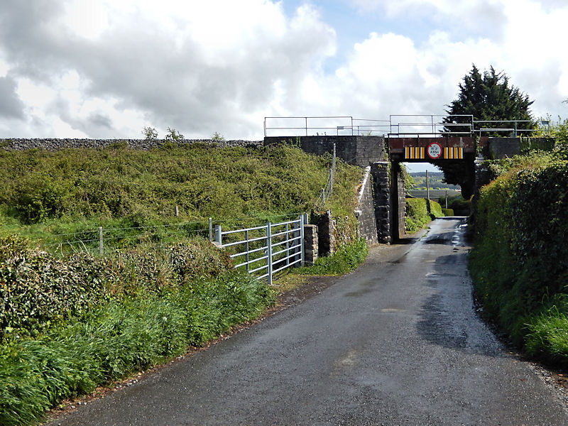 Railway Bridge © Kevin Higgins Cc-by-sa 2.0 :: Geograph Britain And Ireland