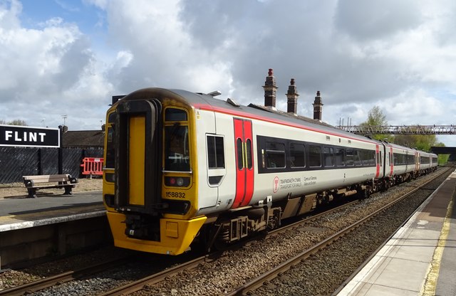 Flint Railway Station © JThomas cc-by-sa/2.0 :: Geograph Britain and ...