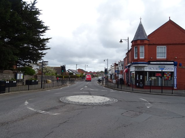 Roundabout on High Street / Rhyl Road,... © JThomas cc-by-sa/2.0 ...