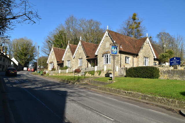 Almshouses © N Chadwick Cc-by-sa/2.0 :: Geograph Britain And Ireland