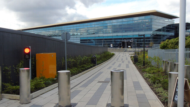 Luton DART Parkway station © Thomas Nugent :: Geograph Britain and Ireland