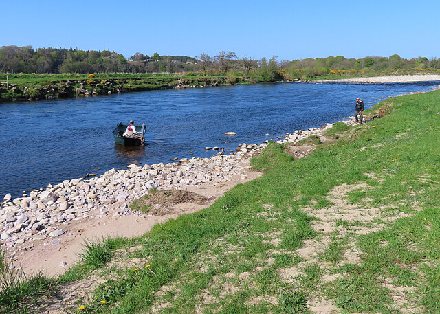 Angling on the River Spey © Anne Burgess :: Geograph Britain and Ireland