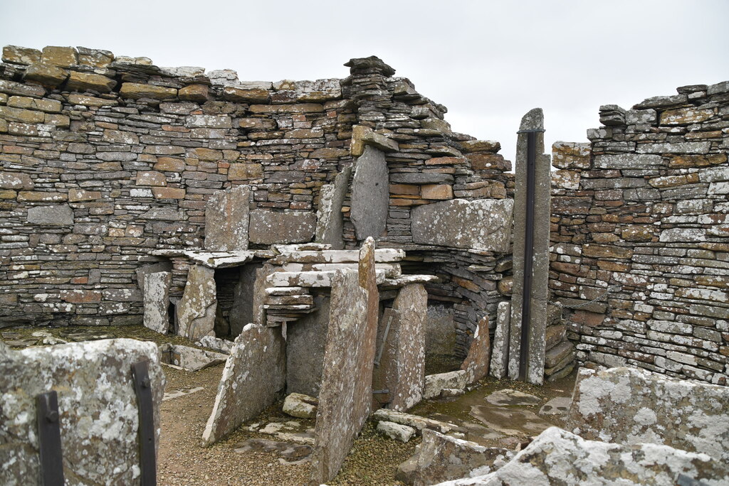 Broch of Gurness - inside the broch © N Chadwick cc-by-sa/2.0 ...