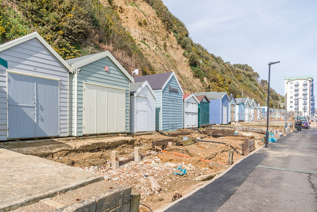 Beach huts © Ian Capper :: Geograph Britain and Ireland