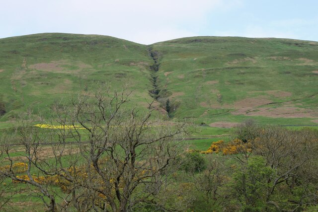 Gully, Campsie Fells © Richard Sutcliffe cc-by-sa/2.0 :: Geograph ...