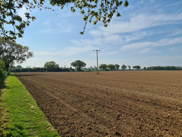 Freshly tilled field near Ingham © Chris Morgan cc-by-sa/2.0 ...