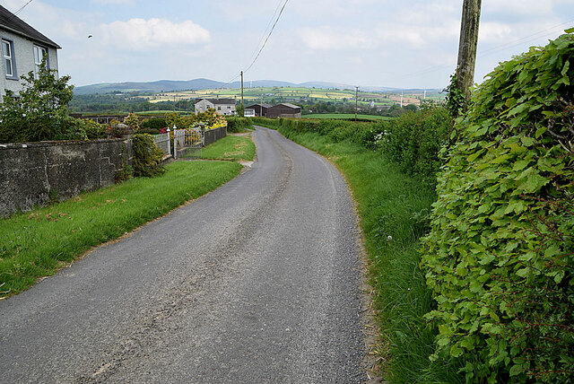 Milltown Road © Kenneth Allen cc-by-sa/2.0 :: Geograph Ireland