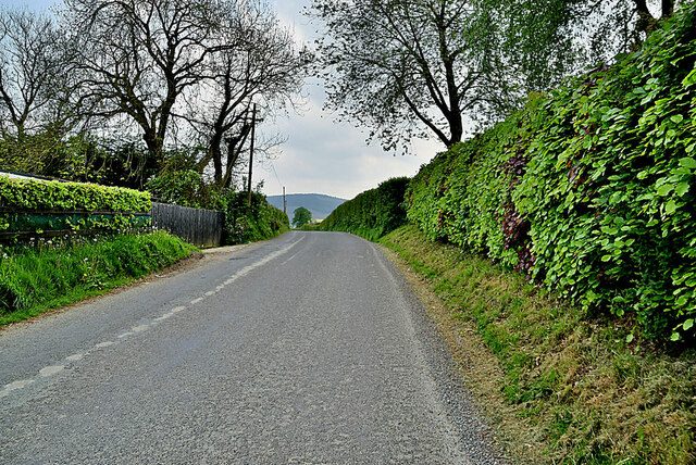 Magheracoltan Road © Kenneth Allen cc-by-sa/2.0 :: Geograph Ireland