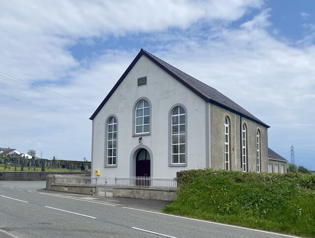 Capel Hermon © Alan Hughes cc-by-sa/2.0 :: Geograph Britain and Ireland