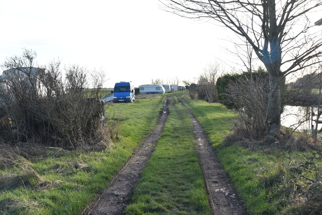 Sussex Border Path © N Chadwick :: Geograph Britain and Ireland