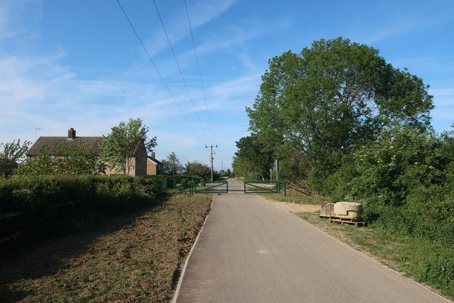 Mere Way now surfaced © Hugh Venables cc-by-sa/2.0 :: Geograph Britain ...