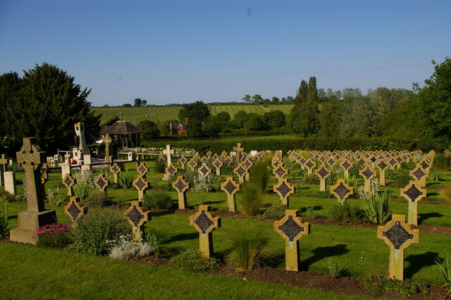 Royal Navy graves, Shotley churchyard © Christopher Hilton cc-by-sa/2.0 ...