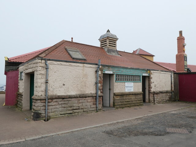 Northumberland Architecture : Public... © Richard West cc-by-sa/2.0 ...