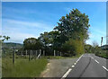 Footpath entrance near Ffrydd Vaughan from A483