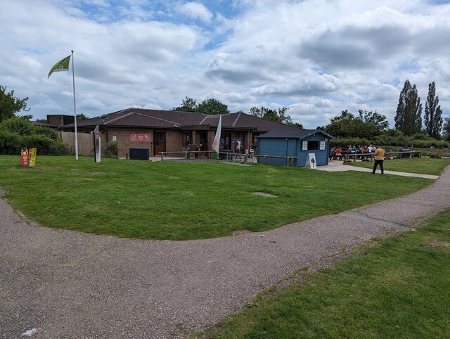 Grafham Water visitor centre © TCExplorer :: Geograph Britain and Ireland