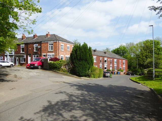 Housing at Castle Hill © Kevin Waterhouse :: Geograph Britain and Ireland