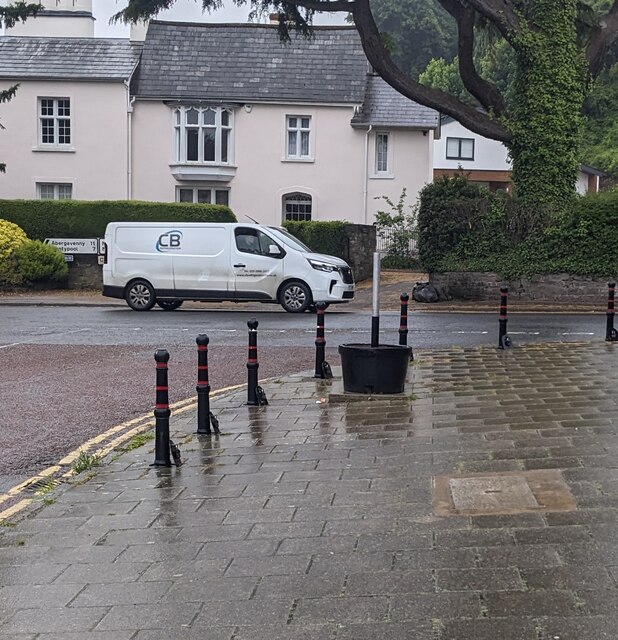 CB Refrigeration white van on the A472,... © Jaggery :: Geograph ...