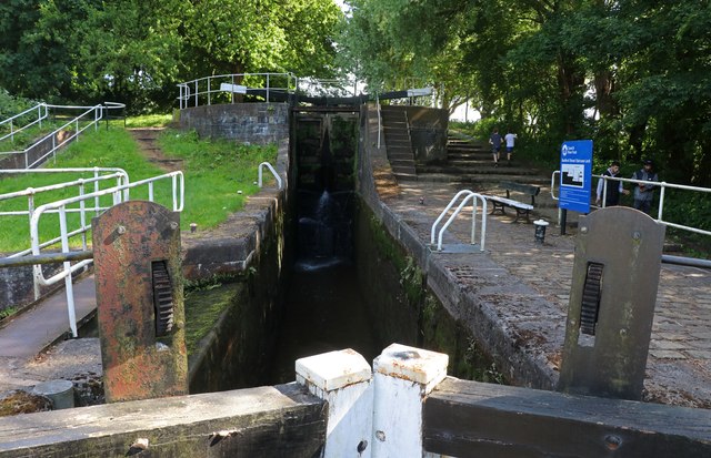 Caldon Canal - Etruria Staircase Locks © Chris Allen cc-by-sa/2.0 ...