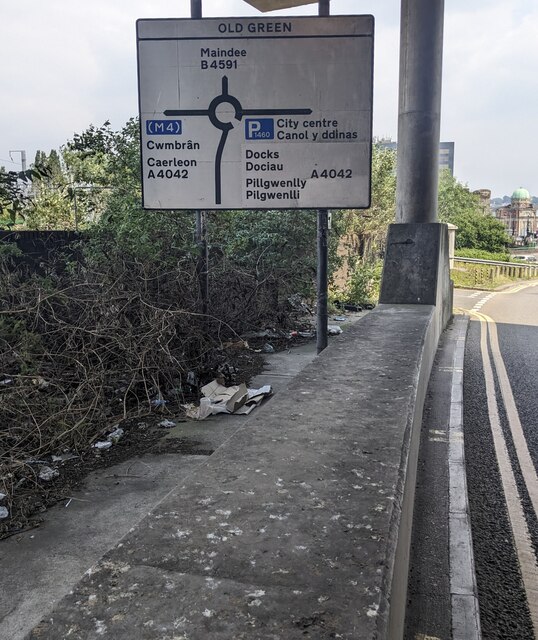 Directions sign at the eastern end of... © Jaggery :: Geograph Britain ...